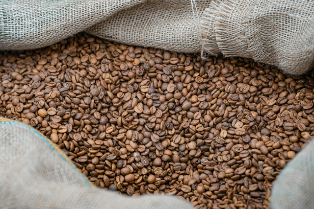 Van Bonen tot Kopje: Hoe QR-codes de Verborgen Kosten van je Ochtendkoffie Onthullen